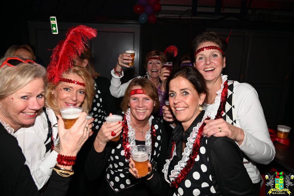 ../Images/Seniorencarnaval 2026 429.jpg